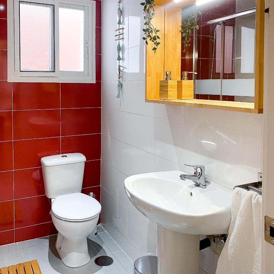 Homely Malaga Goleta Luaran gambar
